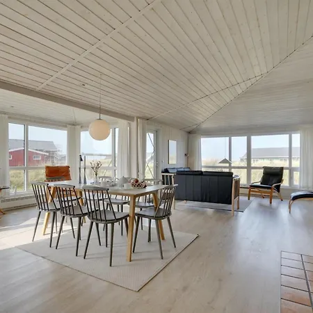 度假居 Nyssa - 350m From The Sea By Interhome *
