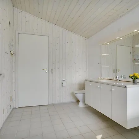 Feriehus Nyssa - 350m From The Sea By Interhome Lakolk